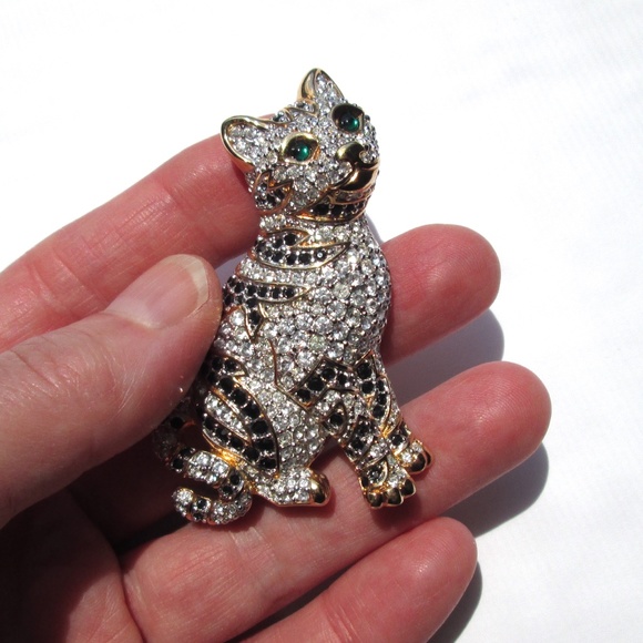 ✨🐱 Swarovski Vintage 1999 Swan Mark Rare Retired Cat Brooch Gold Tone Crystal - Picture 5 of 14